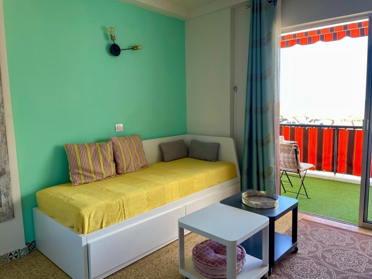 Modern Studio On The Beach Такоронте Экстерьер фото